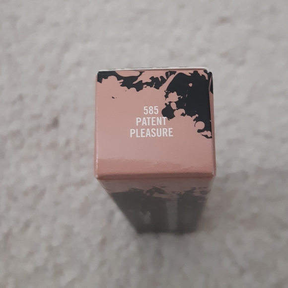 NWT MAC Cosmetics patent paint lip lacquer in patent pleasure - Picture 2 of 3